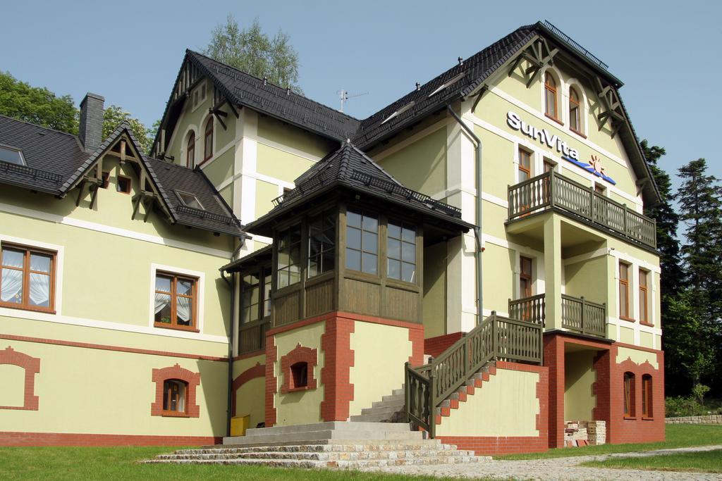 Sunvita Bed & Breakfast Ladek-Zdroj Exterior photo